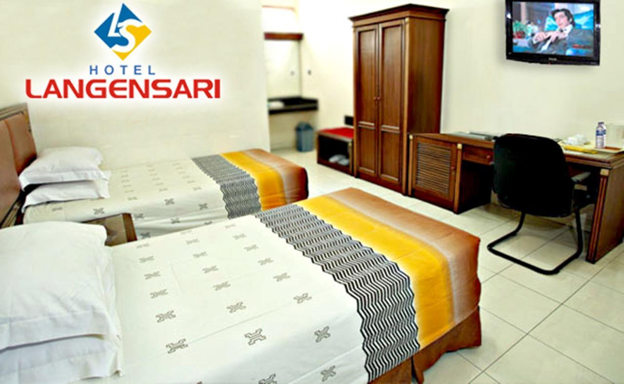 Langensari Hotel Cirebon Exterior photo